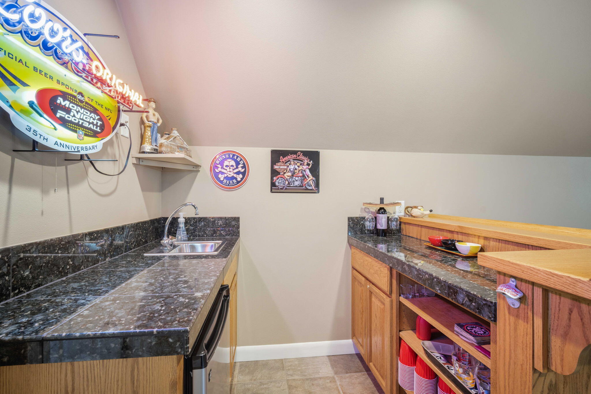 14234 Whitewater Loop La Pine, OR 97739 - Photo 40 of 62 Entertaining central!