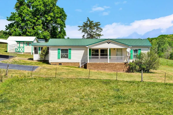 $599,900 | 2583 Milton Highway, Ringgold, VA 24586