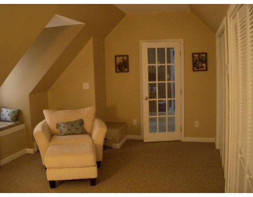 74 Barnard Road Marlborough, MA 01752 - Photo 4 of 12 Gallery Image 4