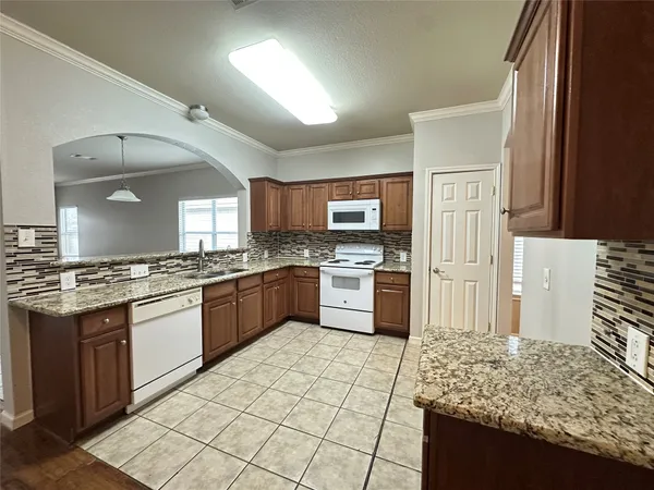 $1,800 | 11409 Hereford Street, Manor, TX 78653