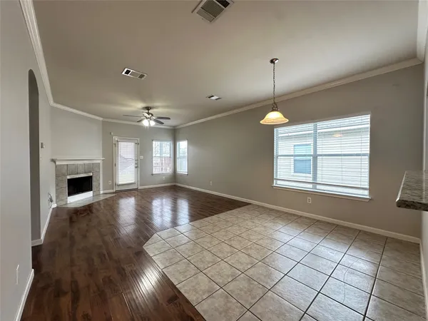 $1,800 | 11409 Hereford Street, Manor, TX 78653