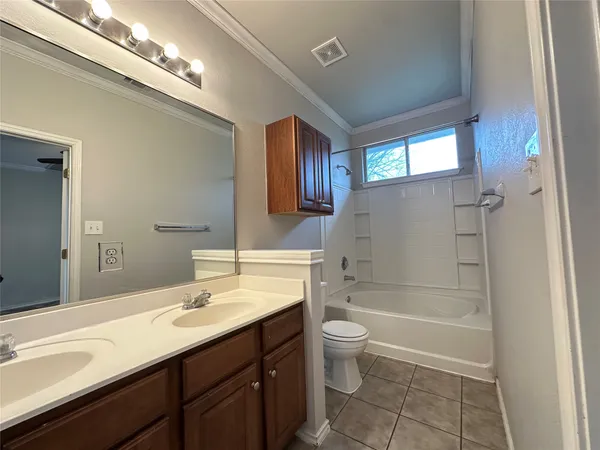 $1,800 | 11409 Hereford Street, Manor, TX 78653