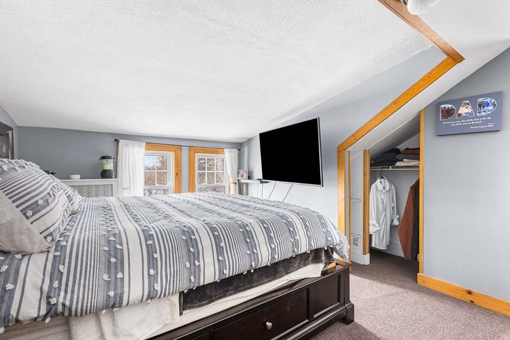 98 Pleasant Street Ayer, MA 01432 - Photo 23 of 39