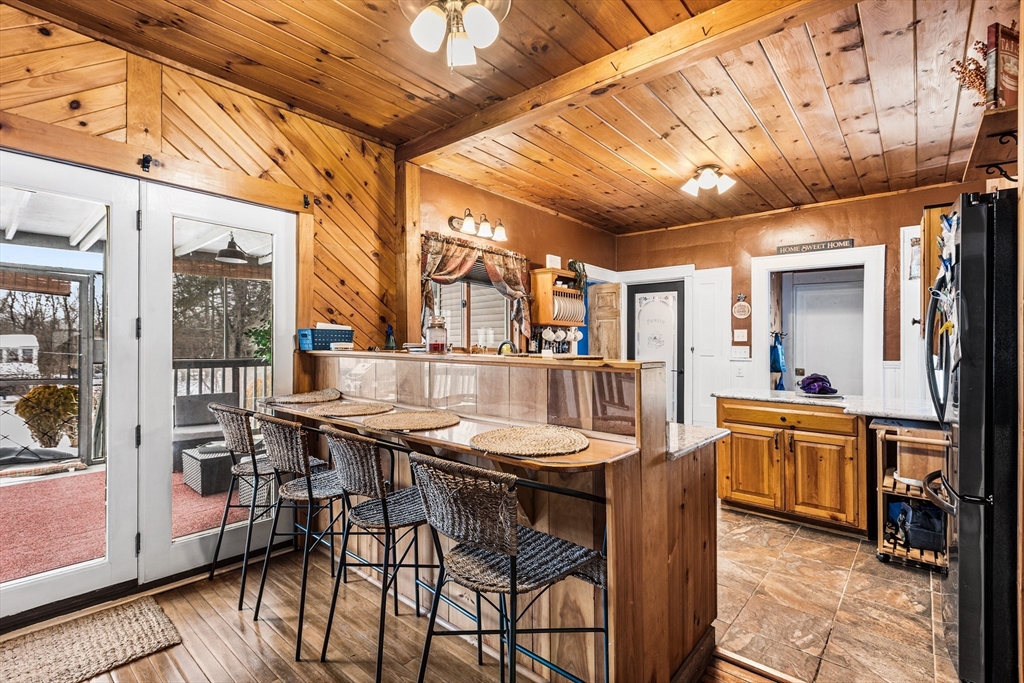 98 Pleasant Street Ayer, MA 01432 - Photo 7 of 39