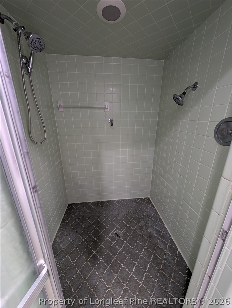 1503 Lakeview Road Fairmont, NC 28340 - Photo 16 of 30 a view of a room