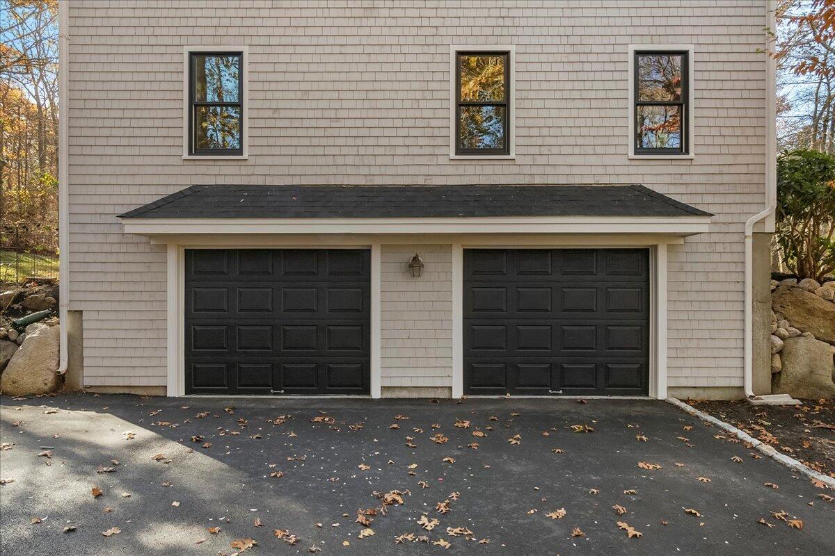 29 Fish House Road East Sandwich, MA 02537 - Photo 43 of 50 a front view of a house