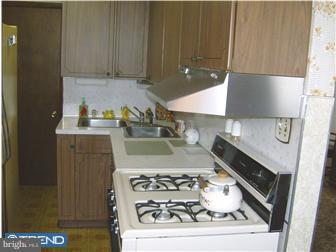 721 Grant Road Folcroft, PA 19032 - Photo 4 of 11