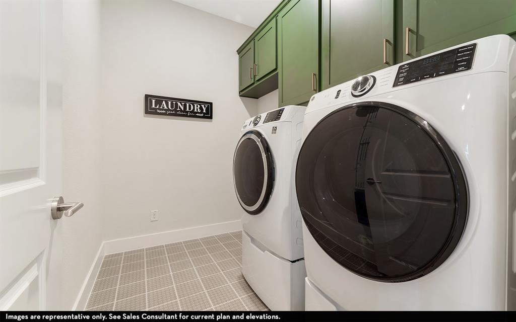 16301 Flatlands Way Celina, TX 75009 - Photo 11 of 39 a utility room with dryer and washer