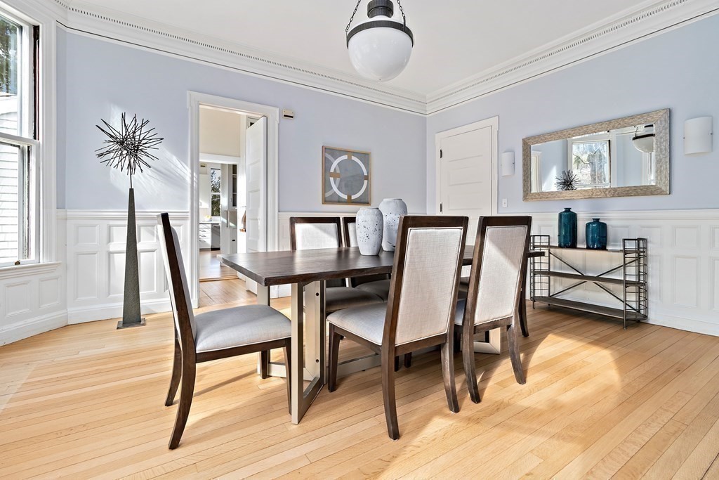 172 Buckminster Road Brookline, MA 02445 - Photo 4 of 20