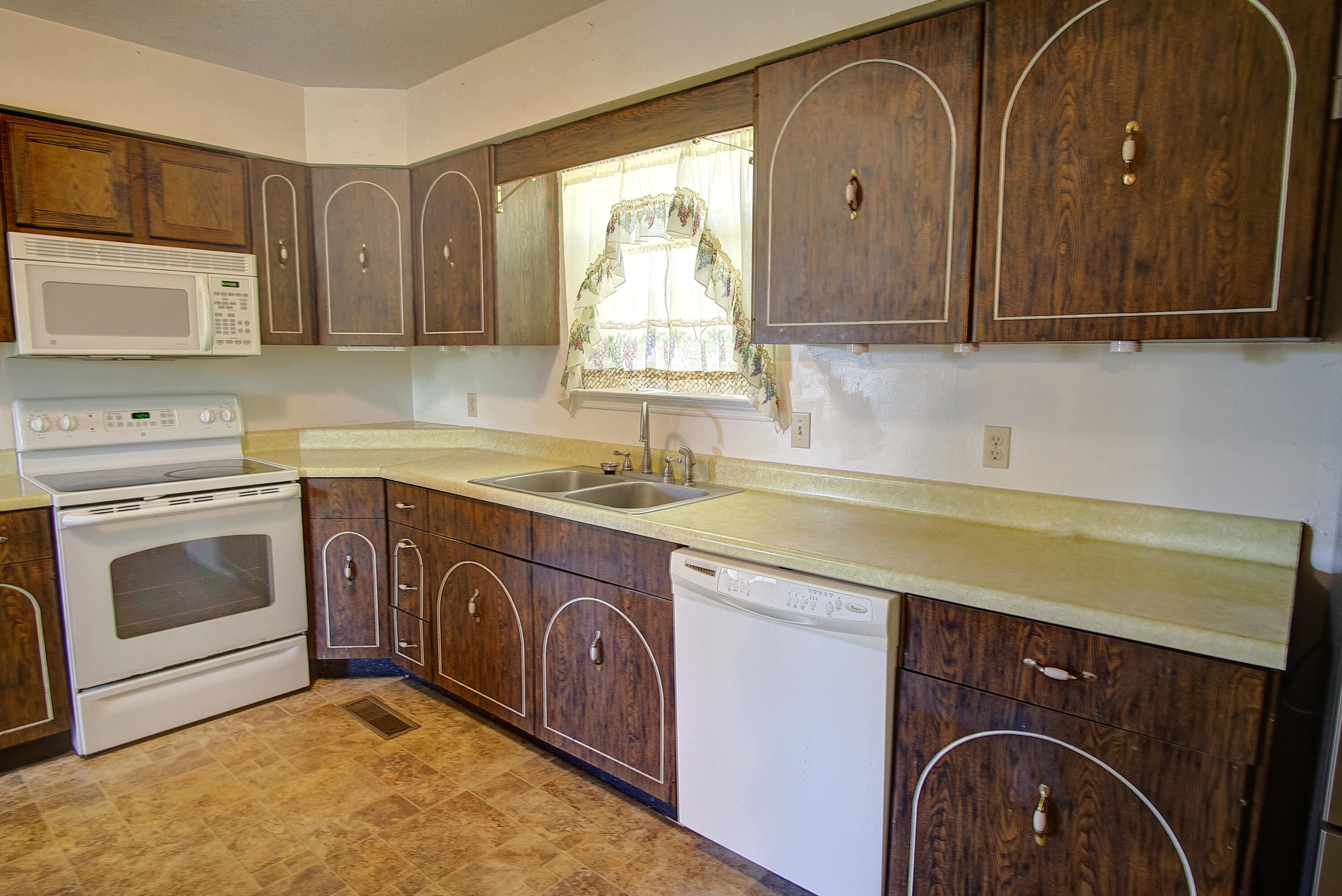 1701 East Rebel Road Rossville, GA 30741 - Photo 8 of 60 DSC003441