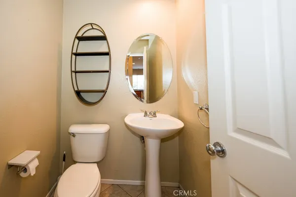 $728,000 | 27933 Sirani Court, Valencia, CA 91355