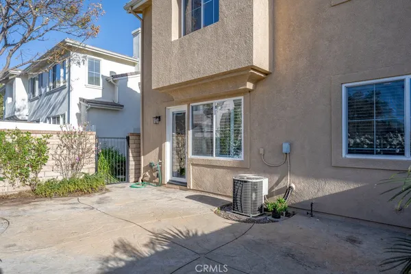 $728,000 | 27933 Sirani Court, Valencia, CA 91355