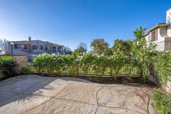 $728,000 | 27933 Sirani Court, Valencia, CA 91355