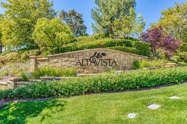 $728,000 | 27933 Sirani Court, Valencia, CA 91355