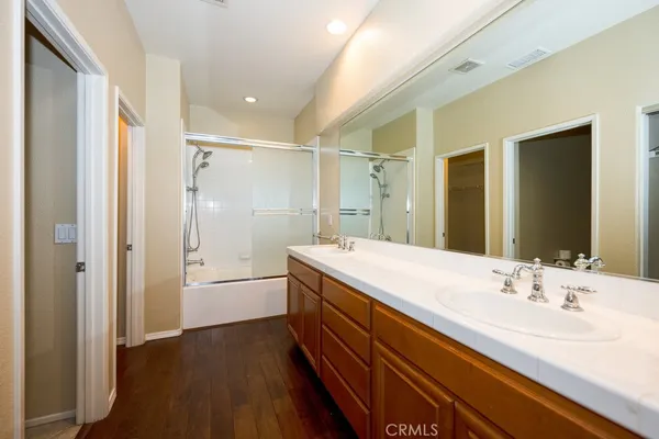 $728,000 | 27933 Sirani Court, Valencia, CA 91355