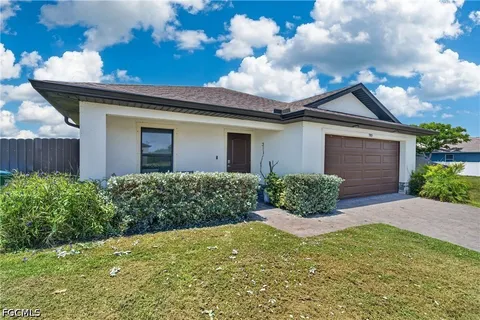 $285,000 | 3903 Northwest 38th Street, Cape Coral, FL 33993