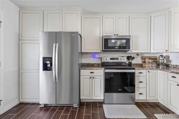 $299,900 | 1030 Providence Way, Herculaneum, MO 63048