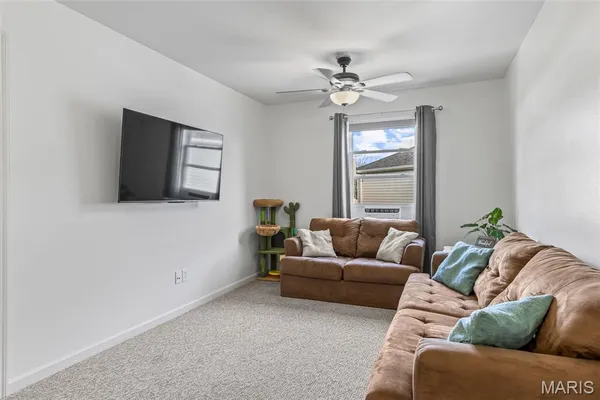 $299,900 | 1030 Providence Way, Herculaneum, MO 63048