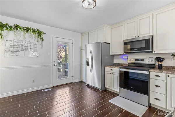 $299,900 | 1030 Providence Way, Herculaneum, MO 63048