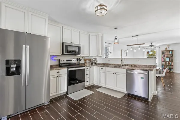 $299,900 | 1030 Providence Way, Herculaneum, MO 63048