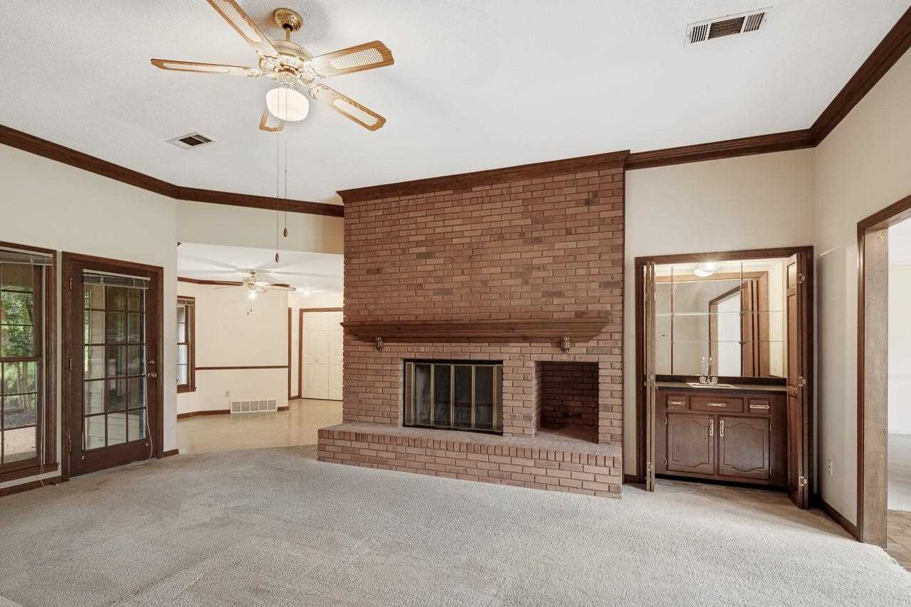 8480 Buckhurst Road Memphis, TN 38016 - Photo 4 of 25 Gallery Image 4