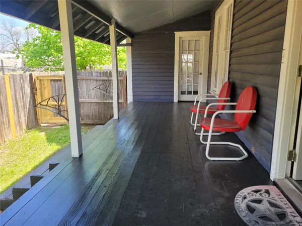 $1,500 | 403 Fawcett Street, Smithville, TX 78957