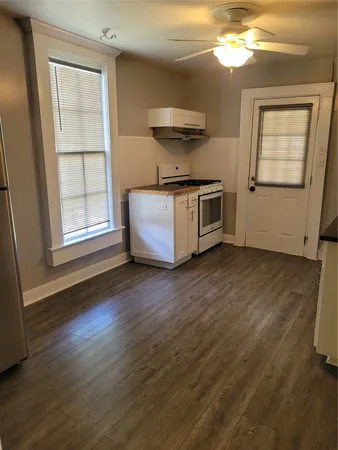 $1,500 | 403 Fawcett Street, Smithville, TX 78957