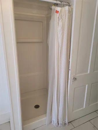 $1,500 | 403 Fawcett Street, Smithville, TX 78957