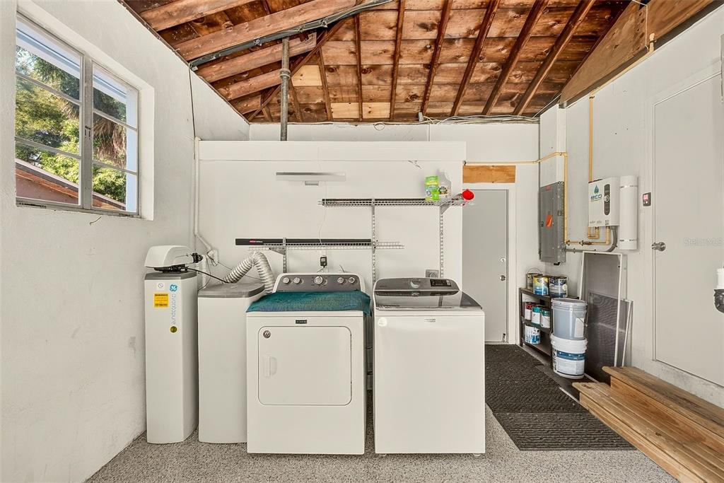 100 North Arcturas Avenue Clearwater, FL 33765 - Photo 22 of 32 Gallery Image 22