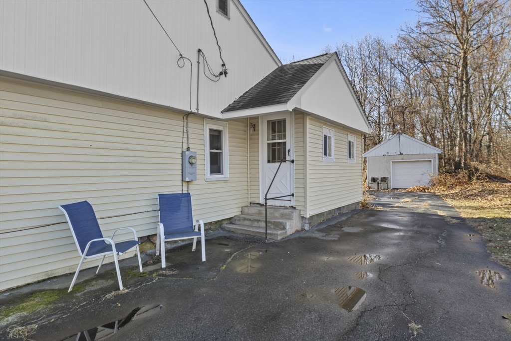 7 Wendover Road Holden, MA 01520 - Photo 4 of 28 a view of a house with backyard