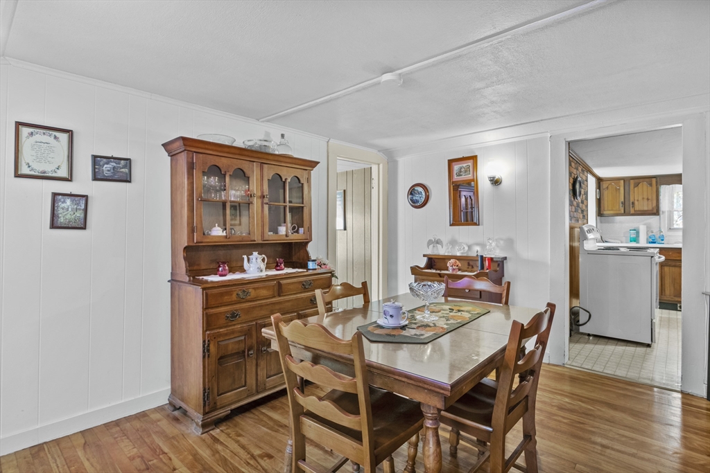 7 Wendover Road Holden, MA 01520 - Photo 9 of 28 a view of a dining room with furniture and wooden floor