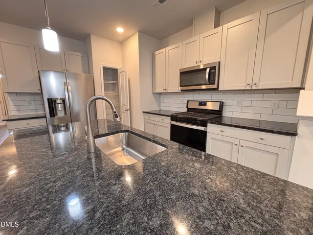 $380,000 | 759 Amarra Drive, Fuquay-Varina, NC 27526