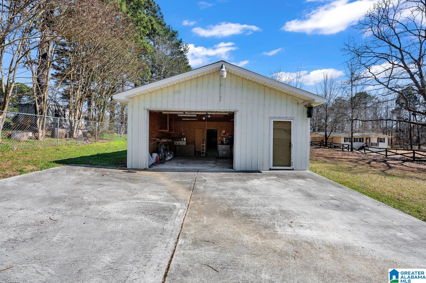 2555 Shady Grove Road Adamsville, AL 35005 - Photo 23 of 30
