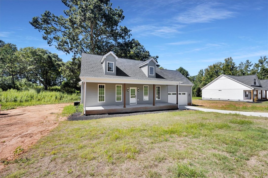 127 Boxwood Lane Anderson, SC 29621 - Photo 3 of 41 Gallery Image 3