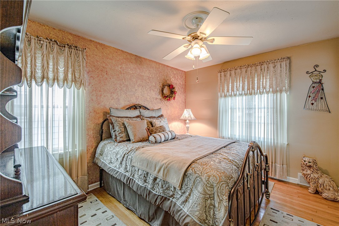 8115 Snow Road Parma, OH 44129 - Photo 11 of 25