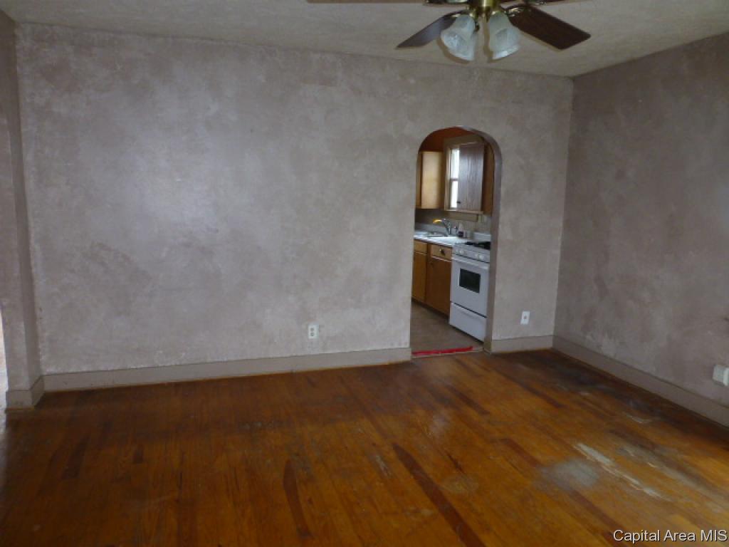 113 North Wesley Street Springfield, IL 62702 - Photo 3 of 14