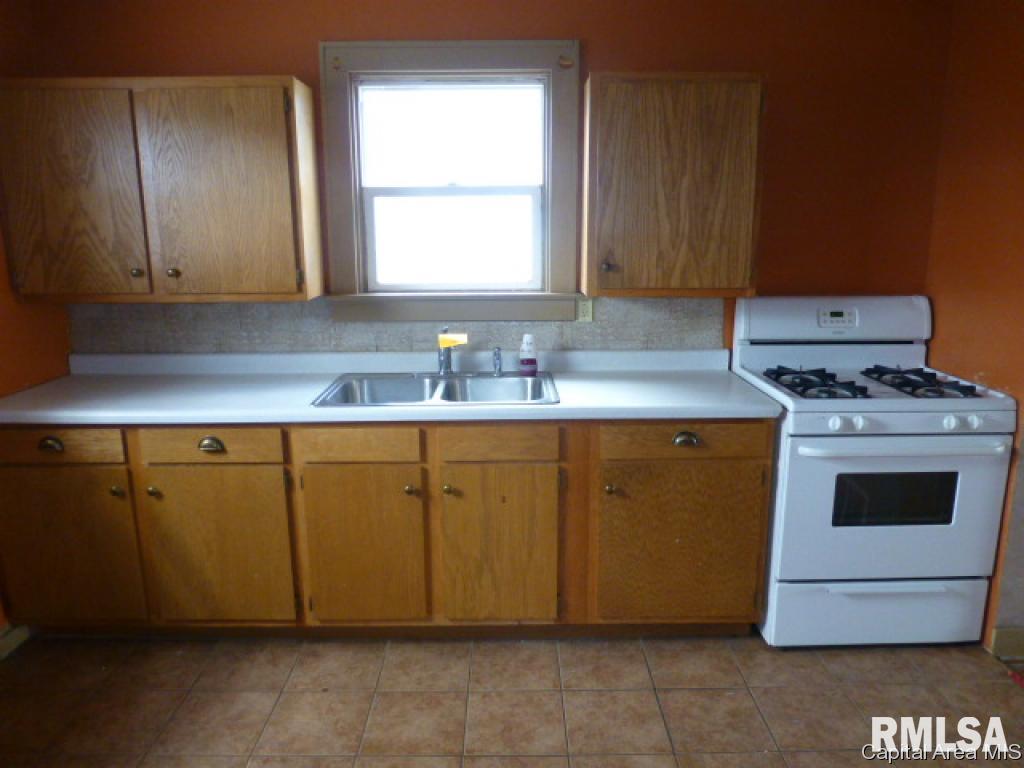 113 North Wesley Street Springfield, IL 62702 - Photo 6 of 14