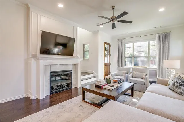 $465,000 | 5122 Slate Street, Fort Worth, TX 76114