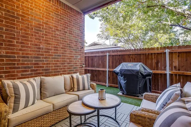 $474,999 | 5122 Slate Street, Fort Worth, TX 76114