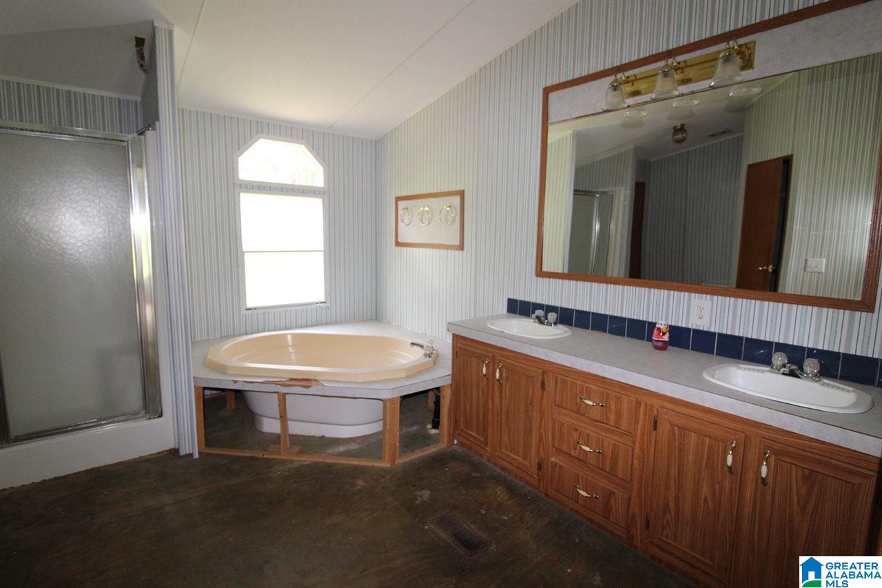 243 Main Street Hayden, AL 35079 - Photo 11 of 20
