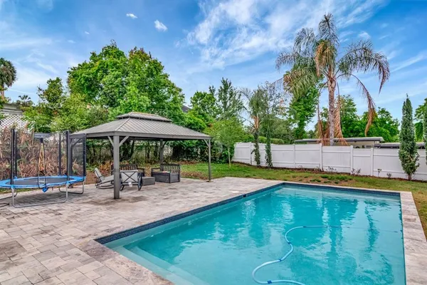 $699,900 | 37420 Meridian Avenue, Dade City, FL 33525