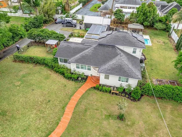 $699,900 | 37420 Meridian Avenue, Dade City, FL 33525