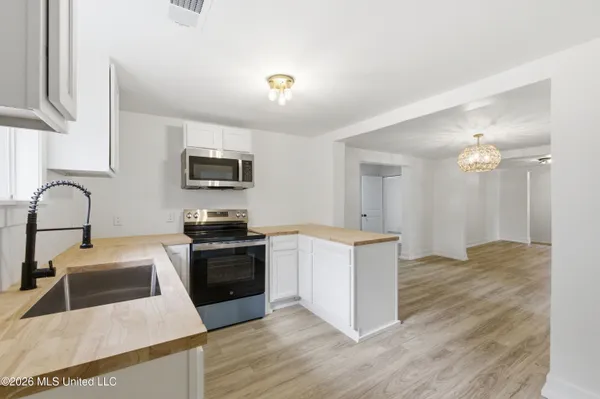 $334,900 | 4585 Polk Lane, Olive Branch, MS 38654