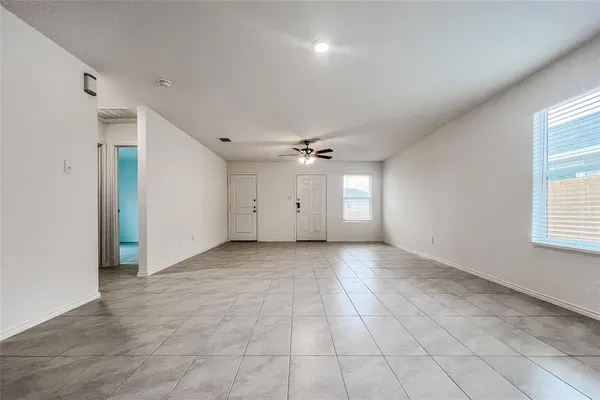 $1,725 | 2298 Great Belt Boulevard, Crandall, TX 75114