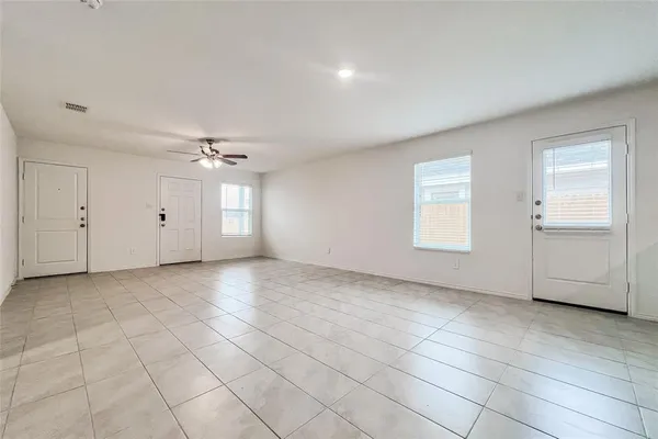 $1,725 | 2298 Great Belt Boulevard, Crandall, TX 75114