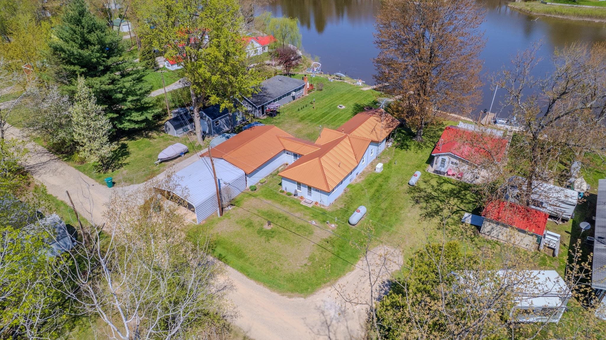 591 East Sun Oil Road Gladwin, MI 48624 - Photo 11 of 57 Gallery Image 11