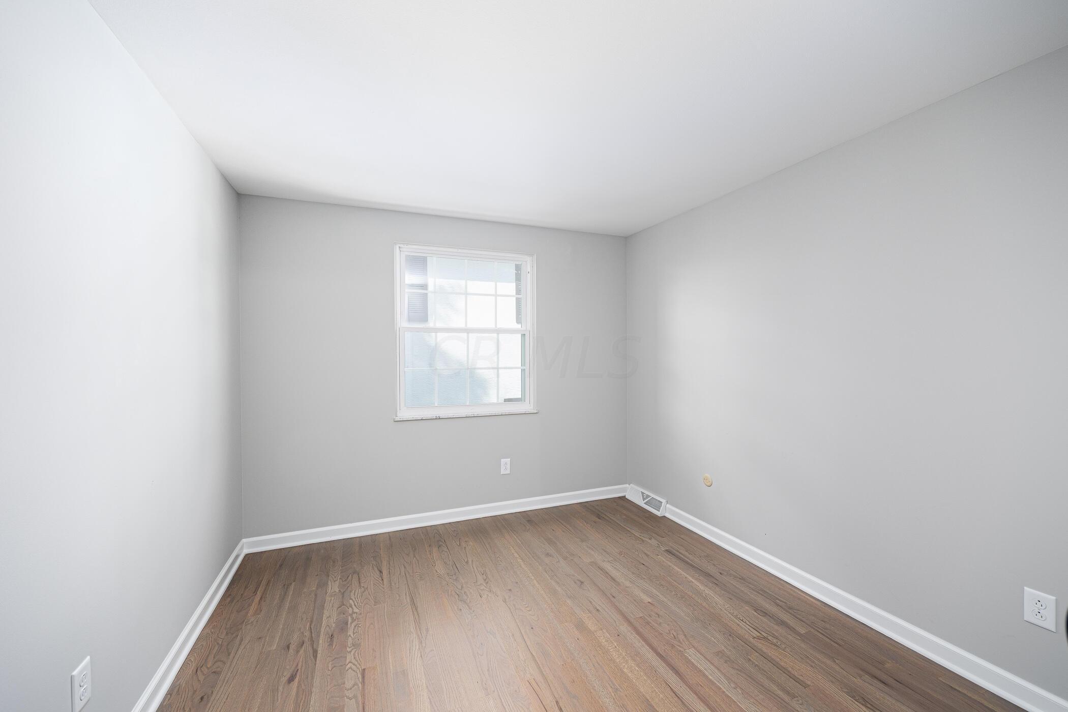 1717 Norma Road Columbus, OH 43229 - Photo 43 of 58 Bedroom #3