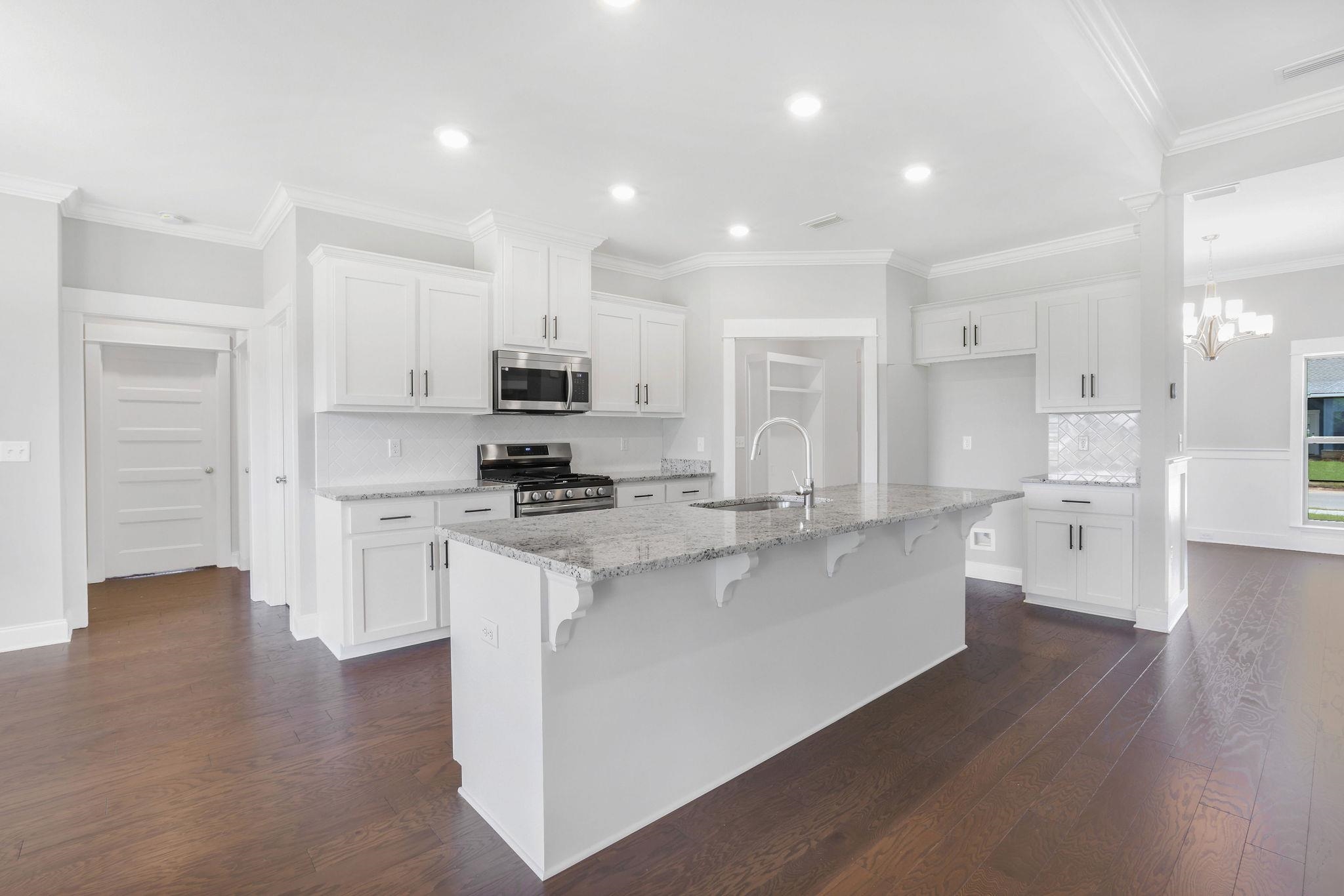 7781 Calverton Street Foley, AL 36535 - Photo 4 of 35 Painted cabinets