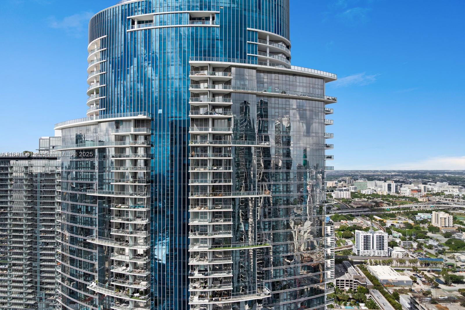 851 Northeast 1st Avenue, Unit 4403 Miami, FL 33132 - Photo 19 of 31 a view of a building