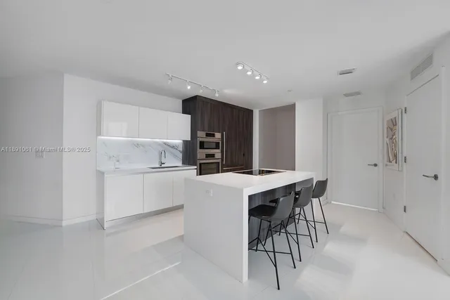 $1,245,000 | 851 Northeast 1st Avenue, Unit 4403, Miami, FL 33132